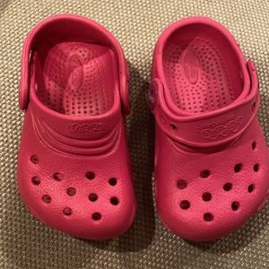 Crocs baby/toddler size 4/5 in EUC